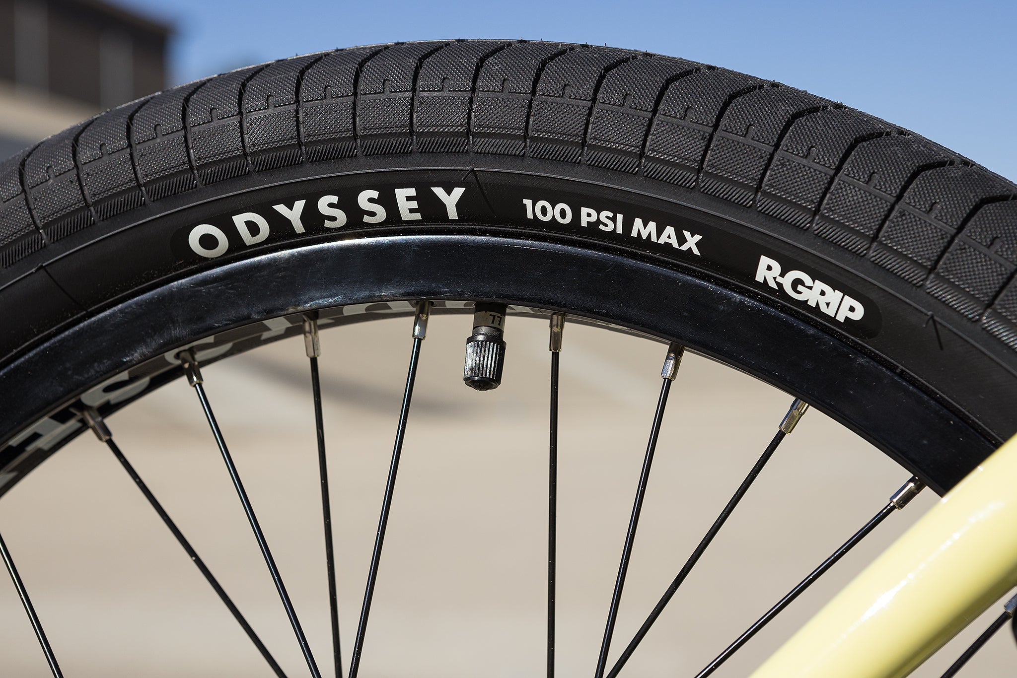 Sunday Soundwave Special (FC) 21″ Complete BMX Bike - Gloss Notepad Yellow (LHD)