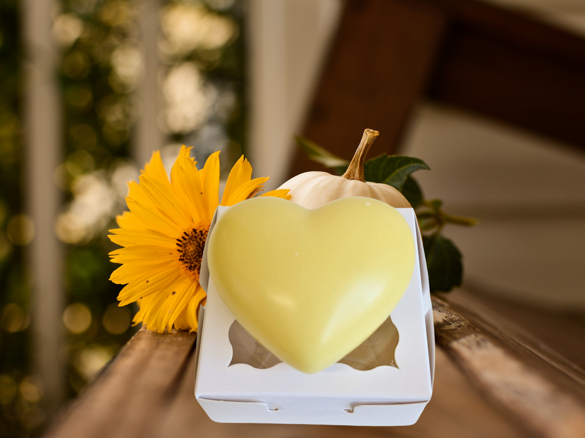 Wax Heart Freshener – Cozy & Comforting | Warm, Inviting Scents