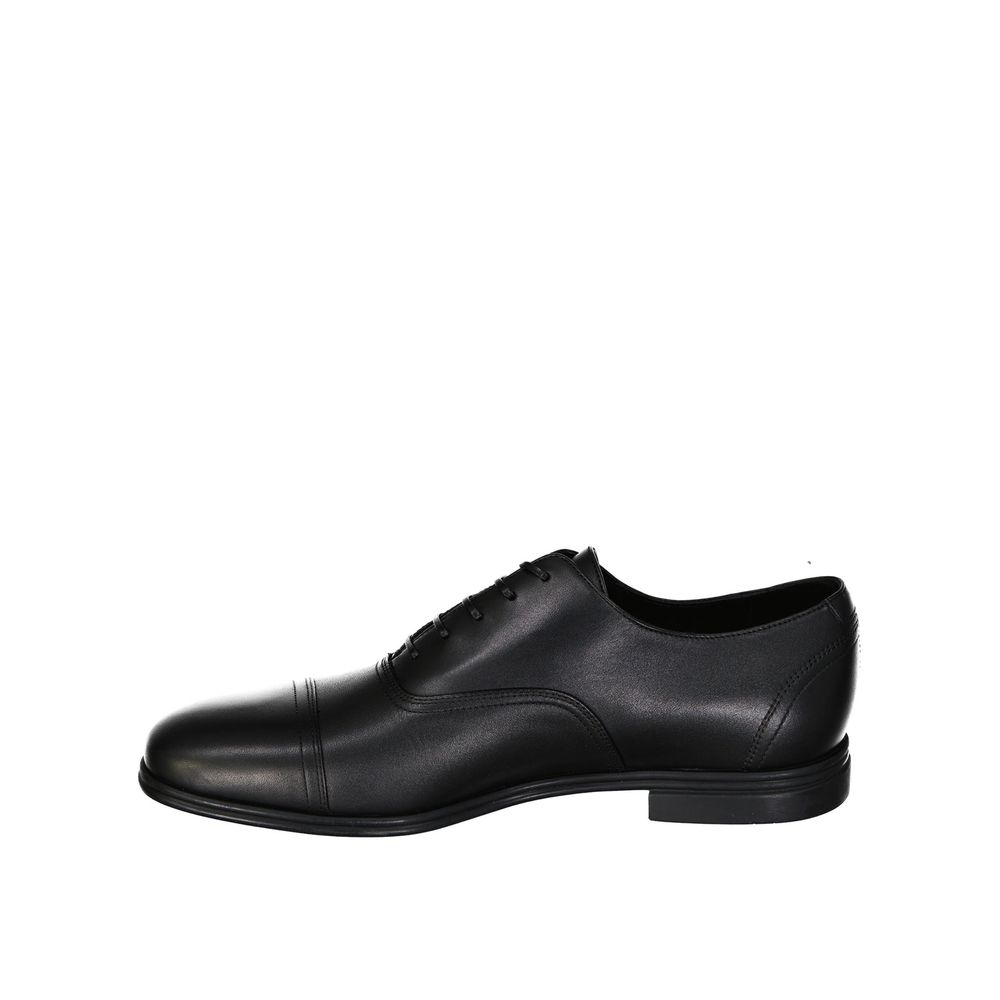 Salvatore Ferragamo Black Leather Oxfords And Derbies