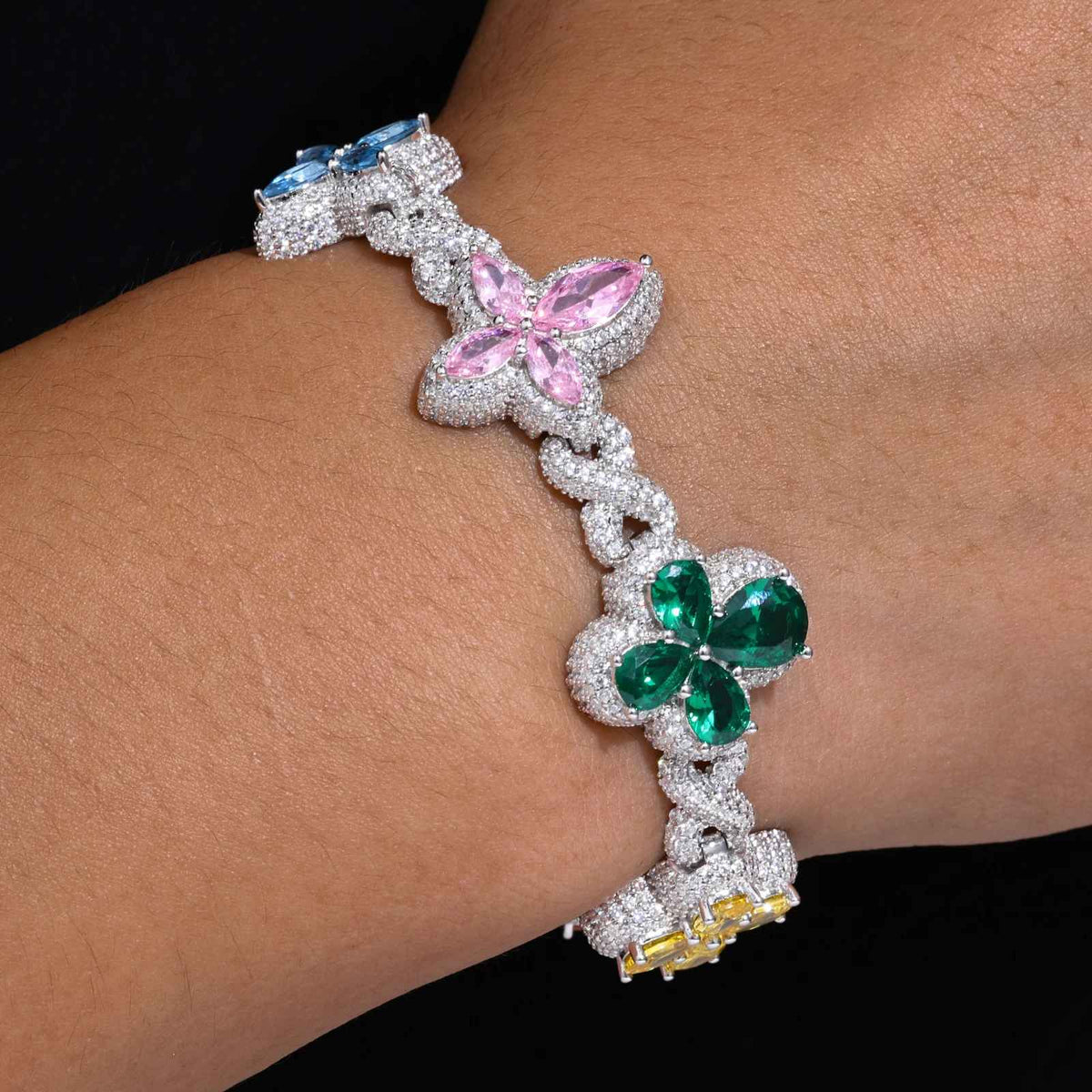 Fleur d’Éternité Moissanite Bracelet White