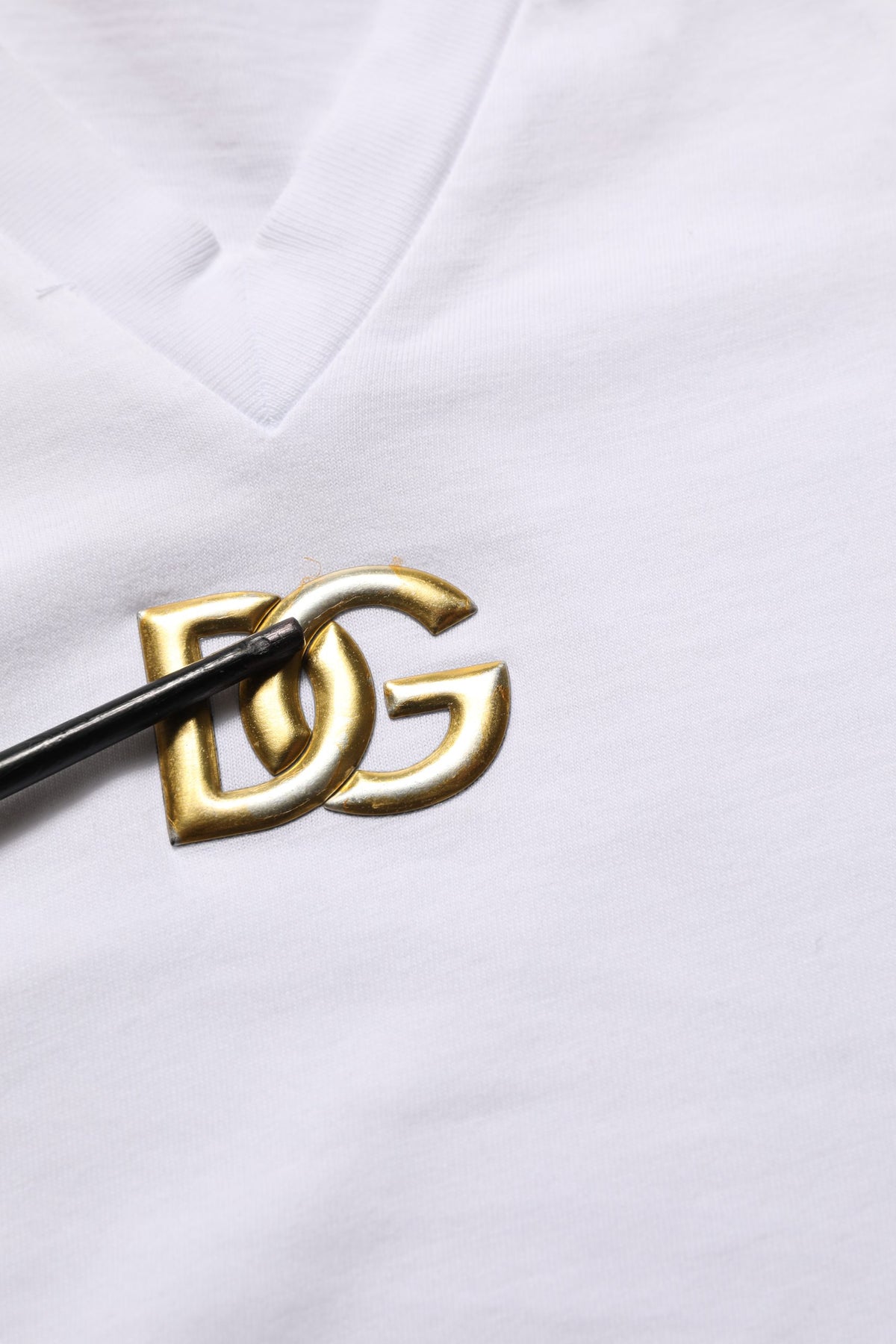 Dolce & Gabbana White Cotton Gold DG Logo V-Neck T-shirt