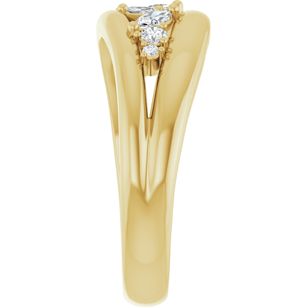 L’Espace Élégant Diamond Ring