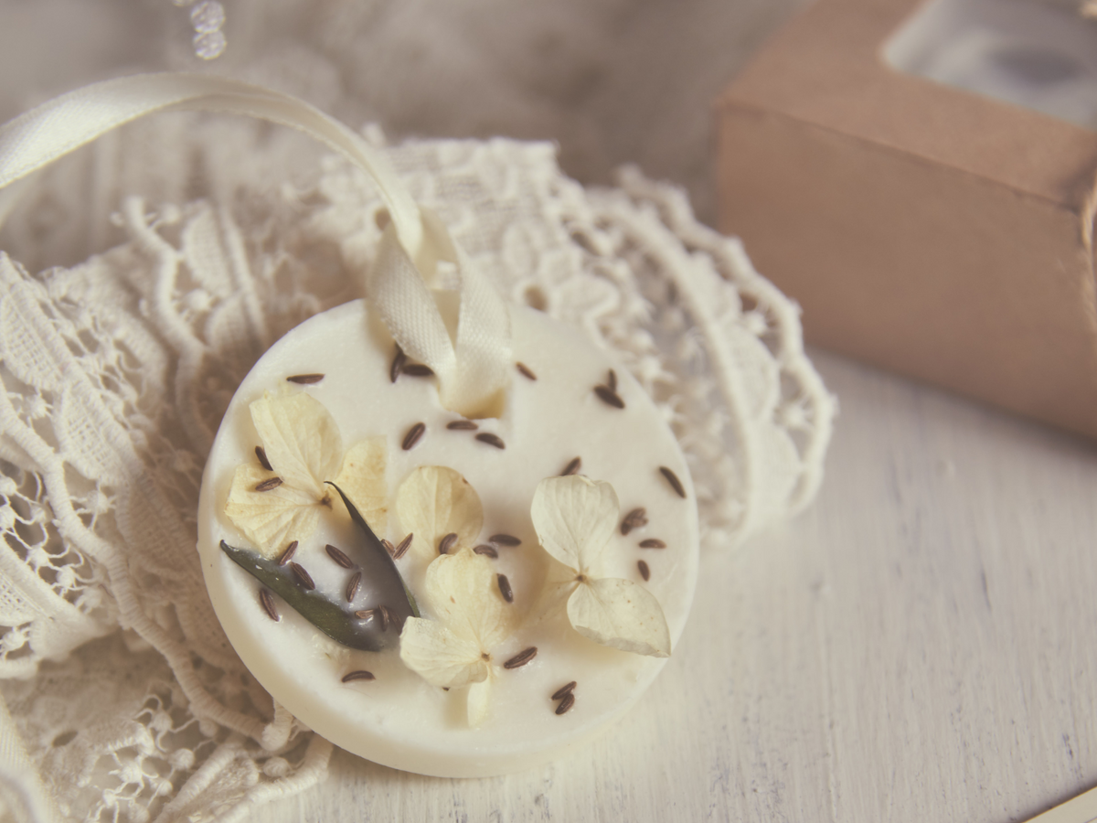 Botanical Wax Sachet – Romantic & Floral | Elegant Floral Blends