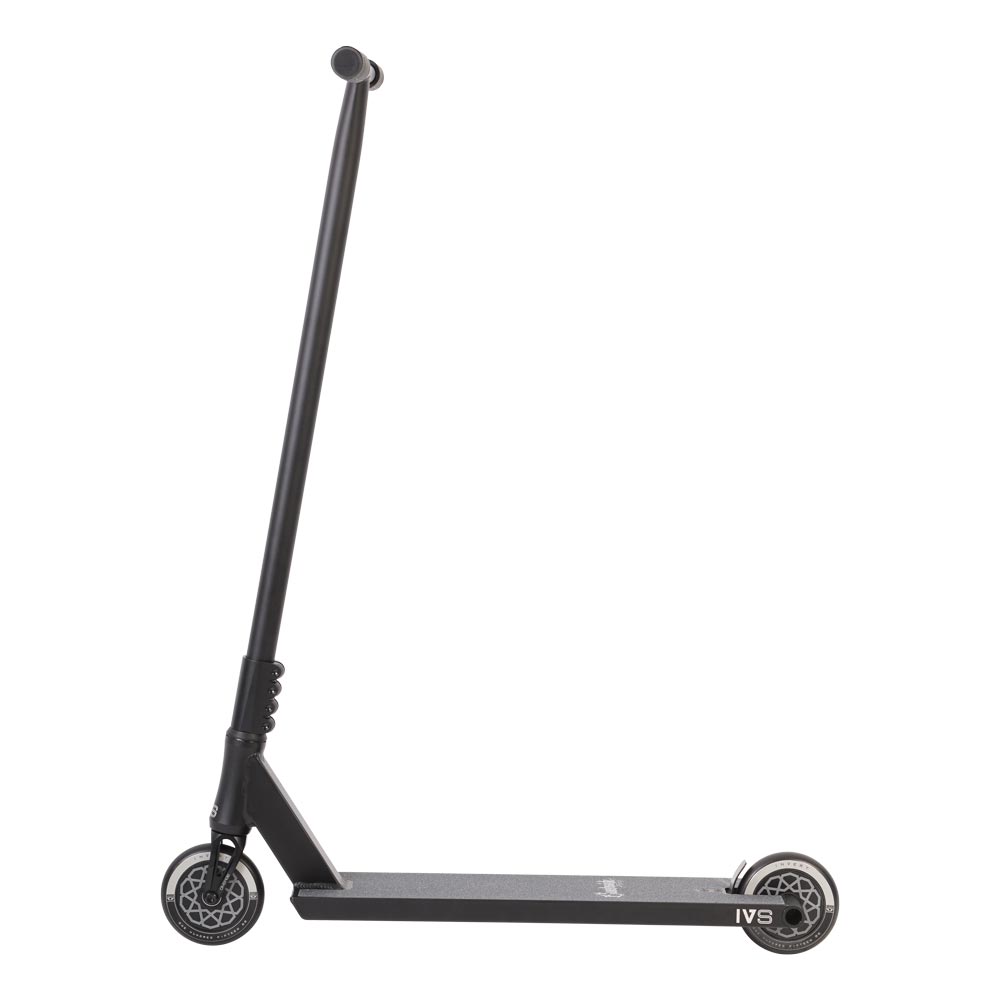 Invert Curbside Street Complete Scooter Medium - Black