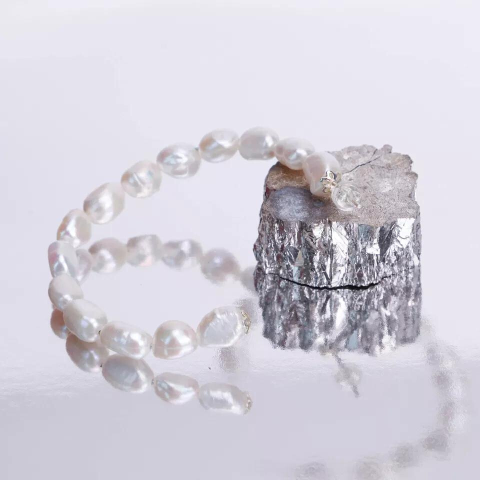 DIANNE CLEMENT PEARL EARRINGS