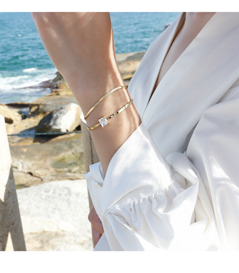 HOLLY MADONNA BRACELET