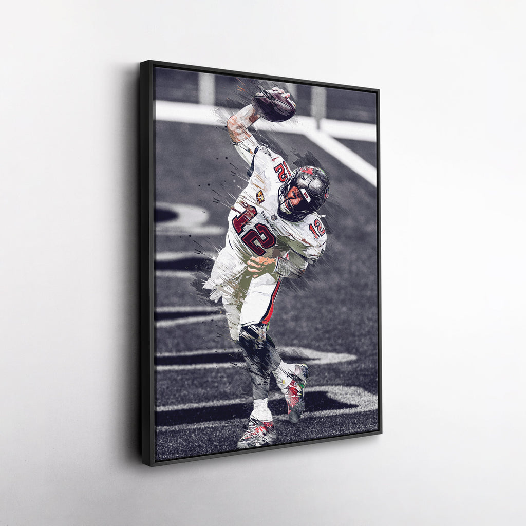 Tom Brady Canvas Art – Buccaneers Spiking Ball Decor