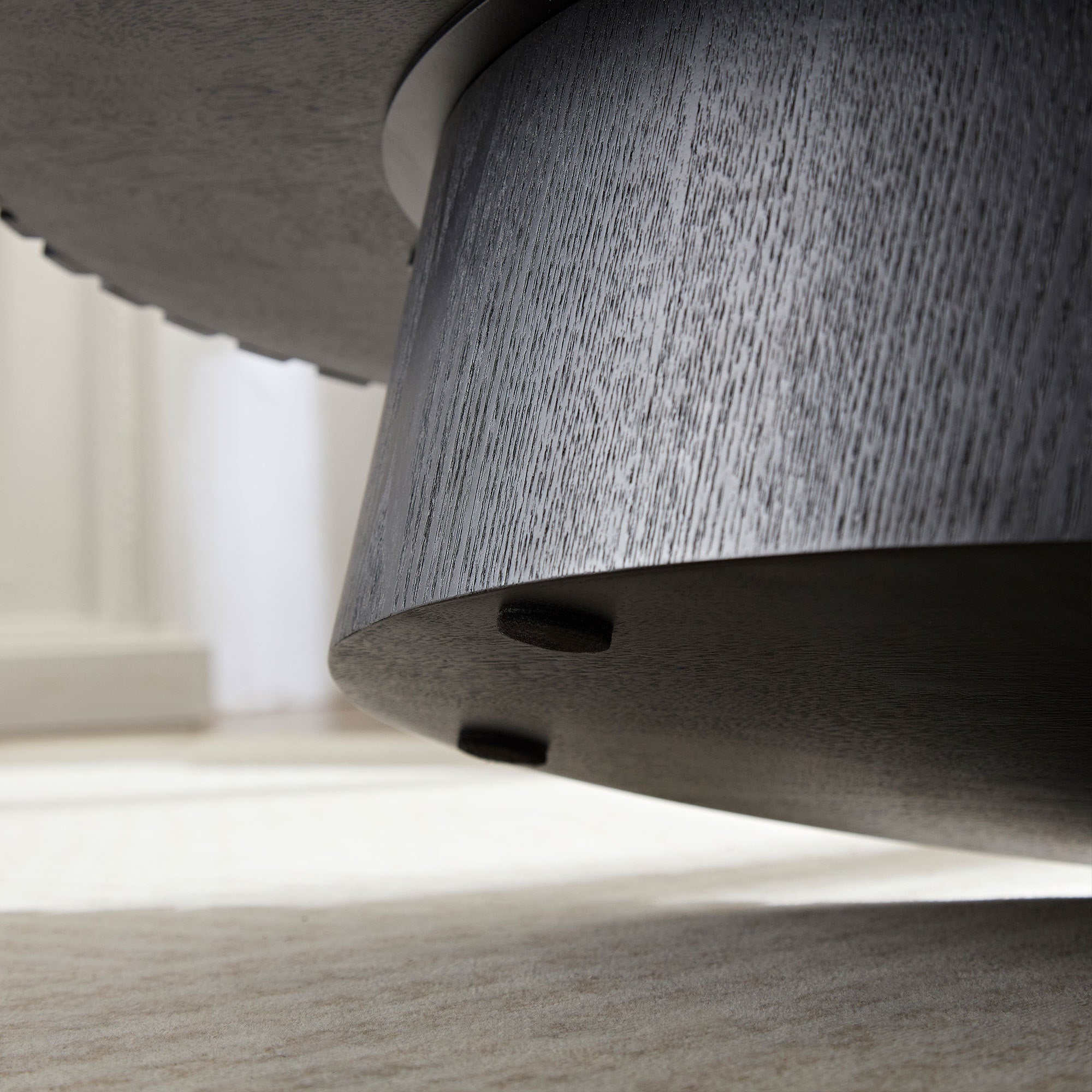 Modern Handcraft Drum Coffee Table Length 43.7 inch Ellipse Coffee Table for Living Room,Oval Small Coffee Table with Sturdy Pedestal,Black MDF