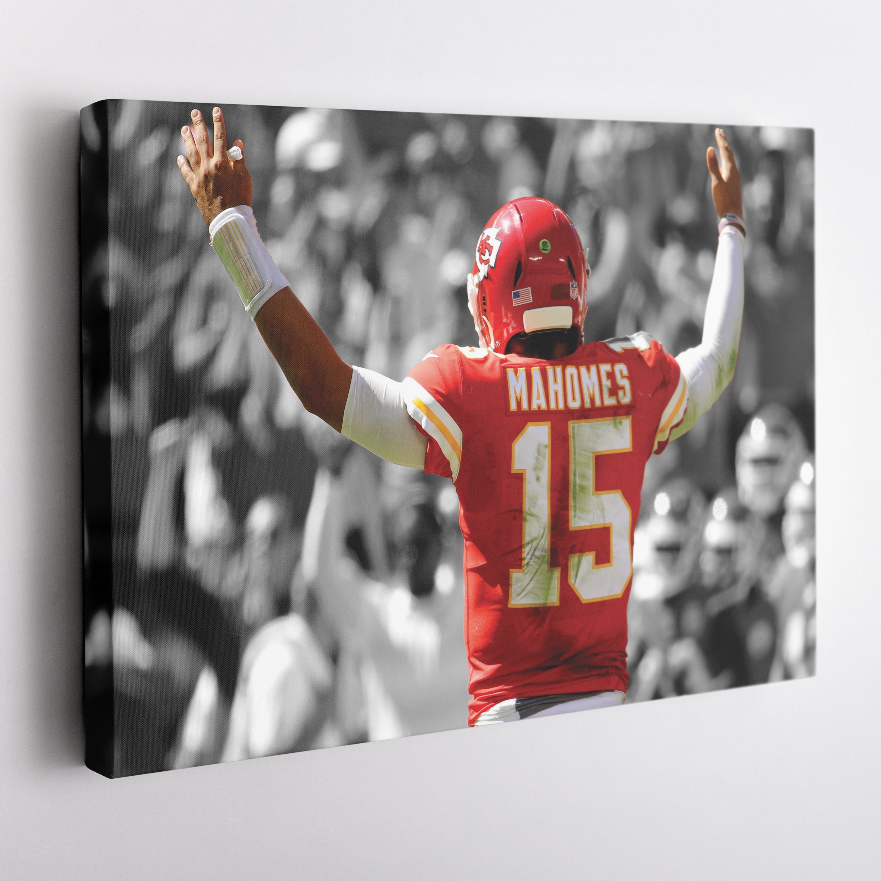 Patrick Mahomes Canvas Art – Touchdown NFL Wall Decor