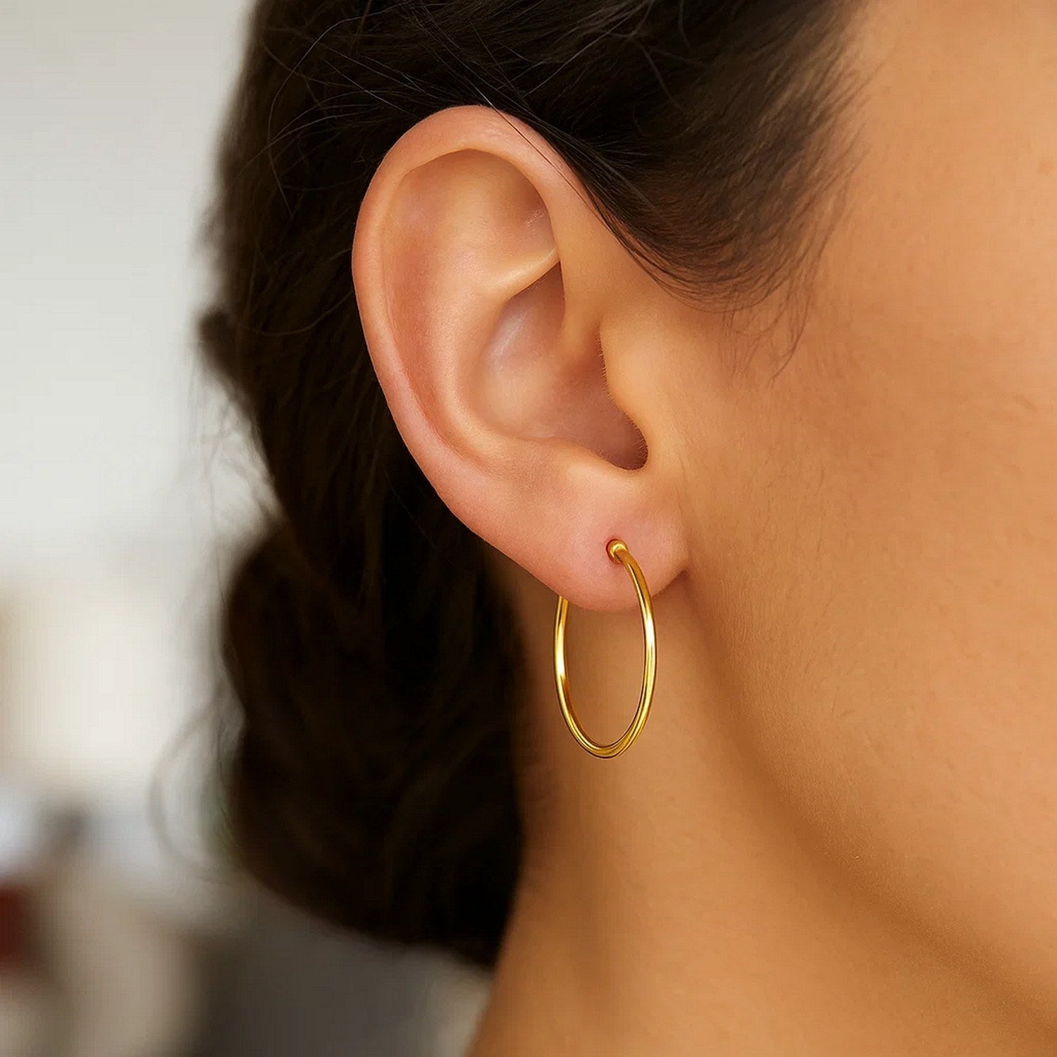 14k Yellow Gold Polished Hoop Earrings (1.5x25mm)