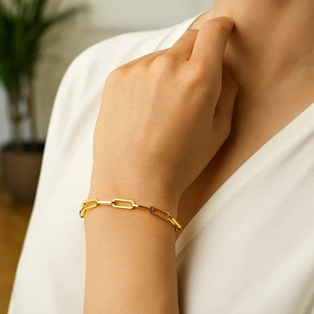 14K Yellow Gold Bold Paperclip Chain Bracelet (4.20 mm)
