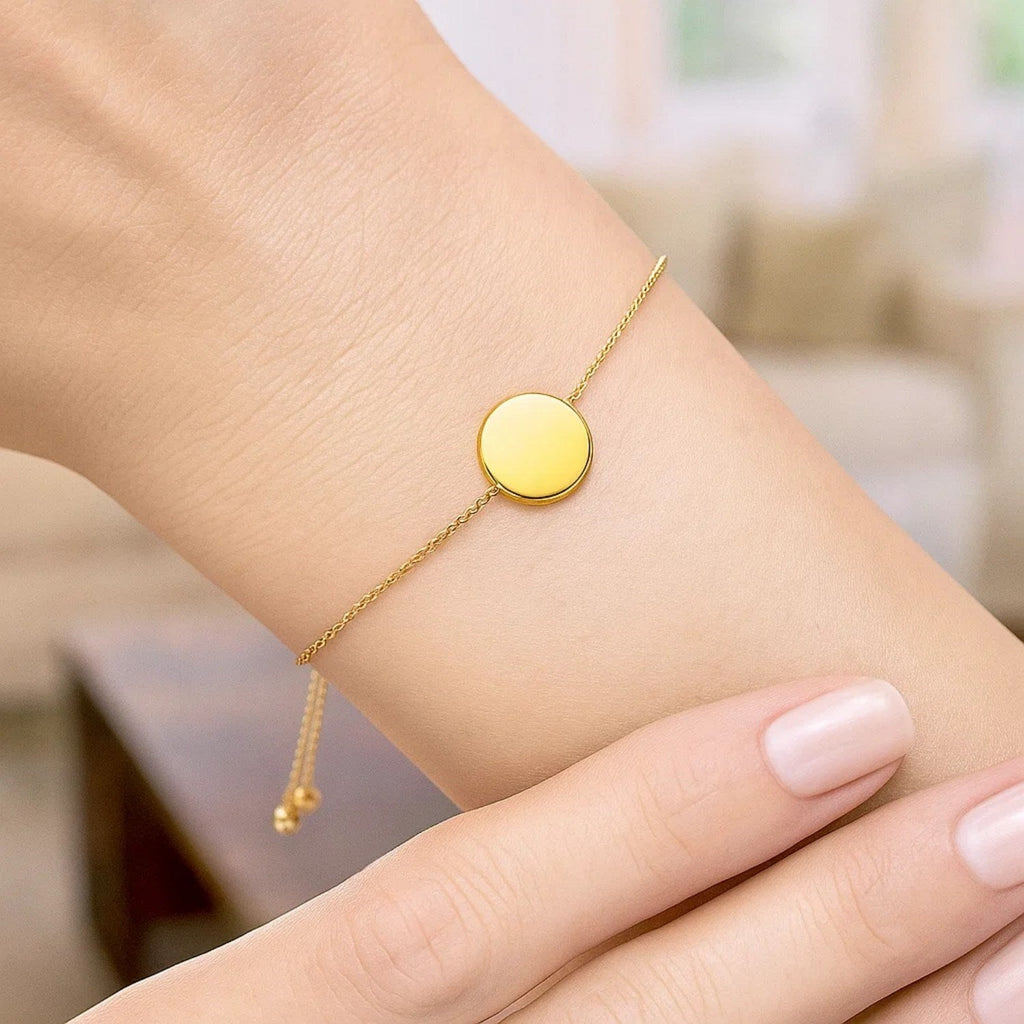 Adjustable Bracelet with Shiny Circle in 14k Yellow Gold (7.50 mm)