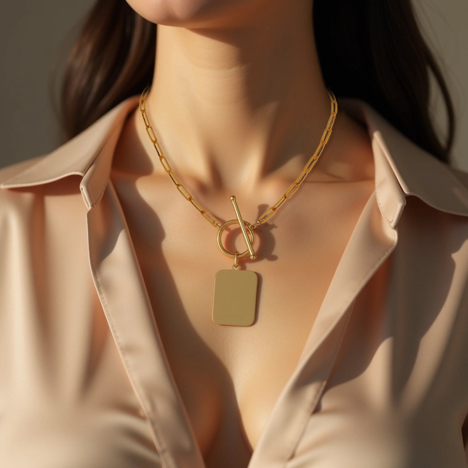 14k Yellow Gold Paperclip Chain Necklace with Rounded Rectangle Pendant