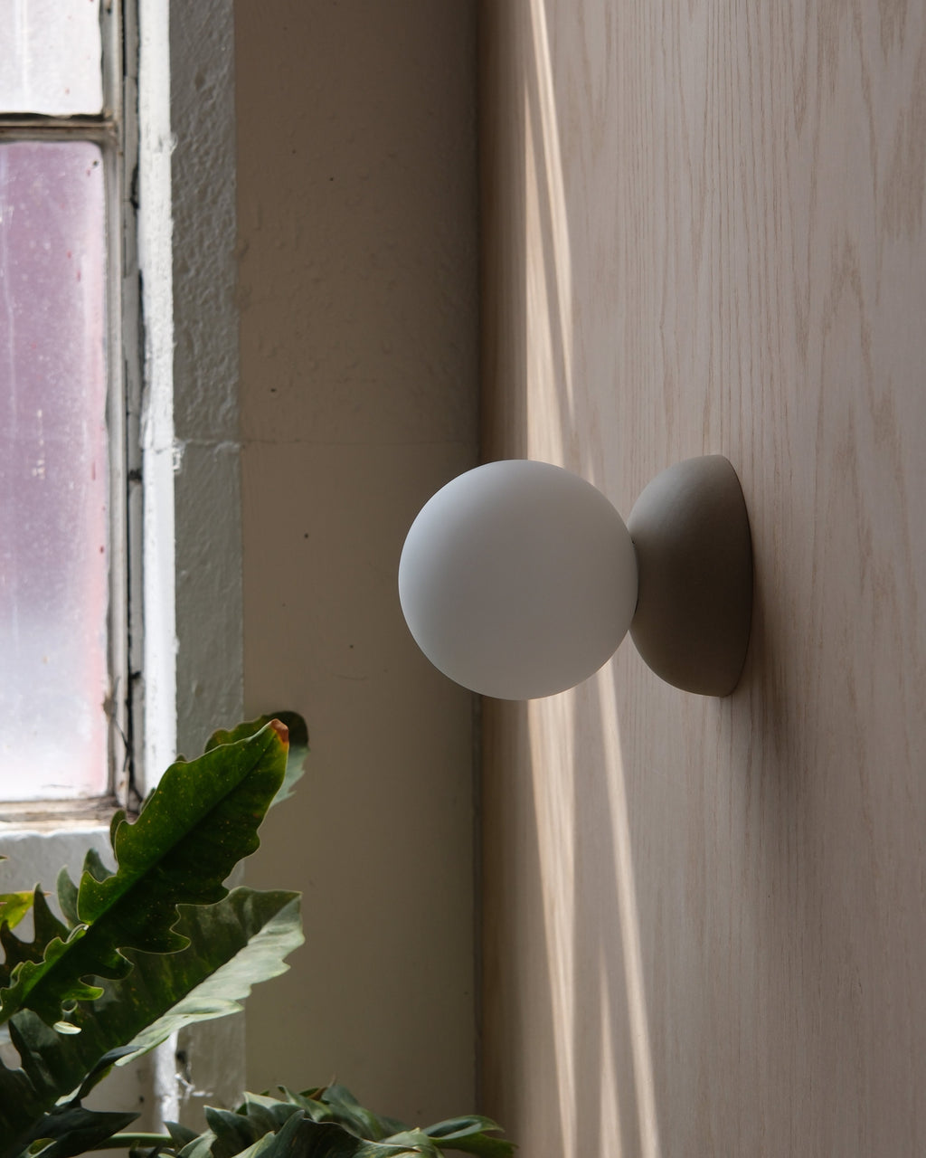 Monroe Sconce