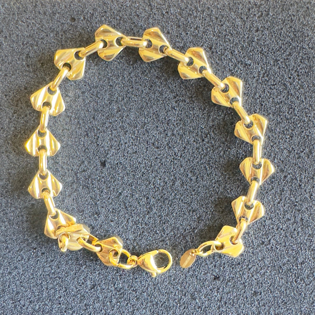 Premium Unisex Stainless Steel Chain Bracelet - Hypoallergenic Gold-Tone with Amtikiss Pendant