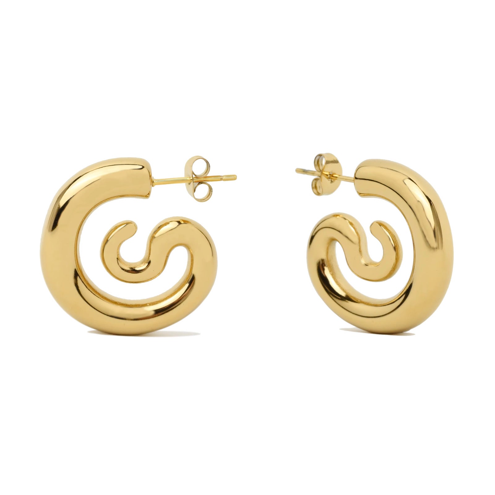 Nadine Hoops