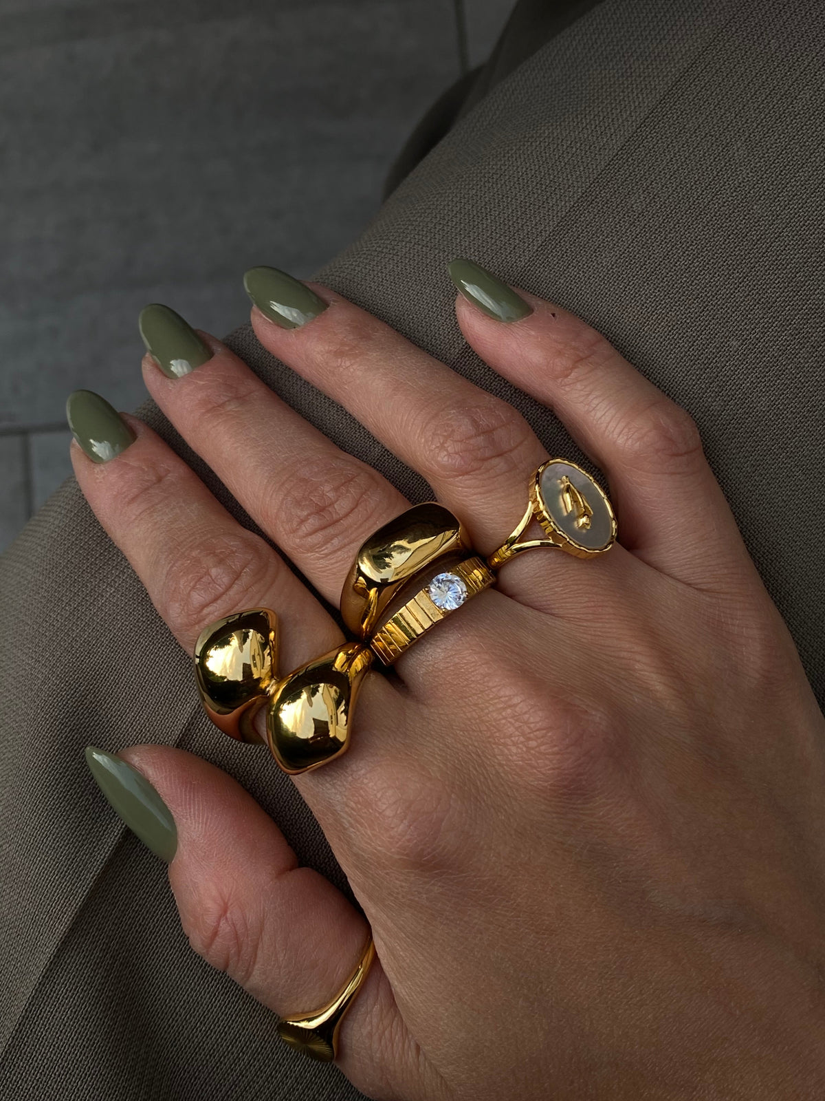 MARTHE CHARM RING