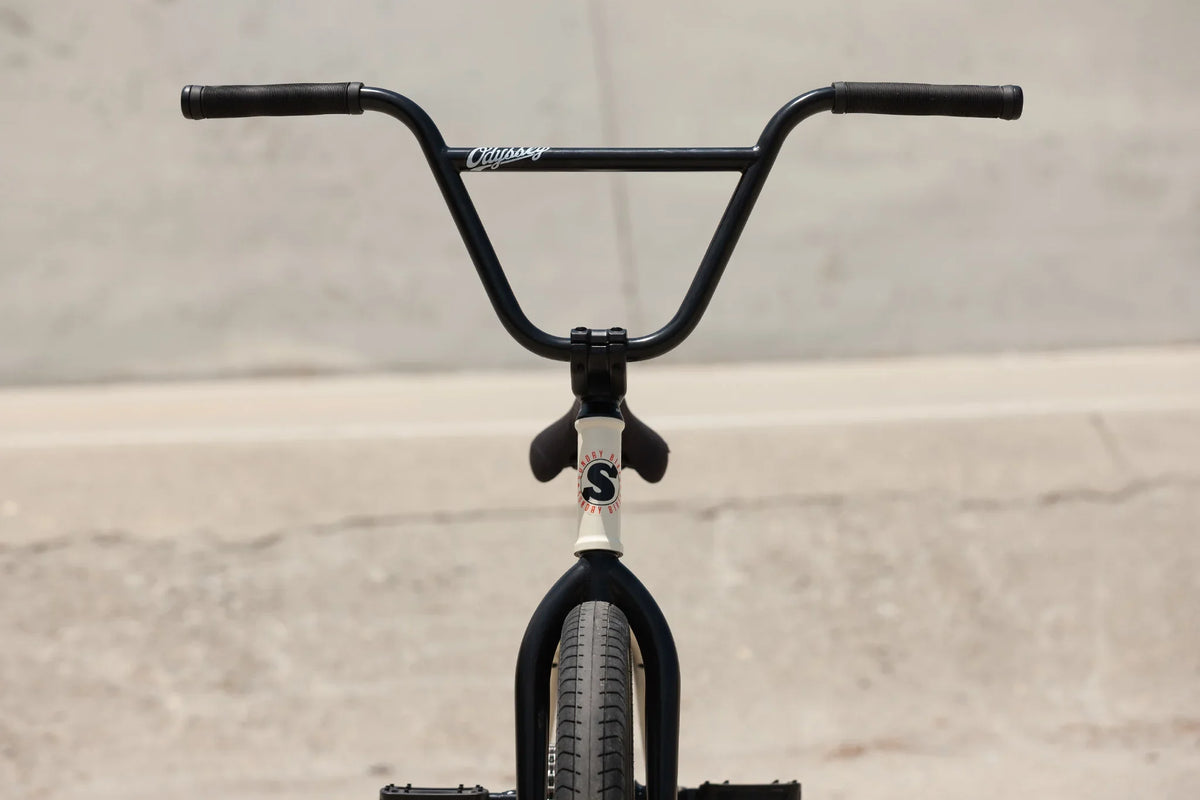 Sunday 2022 Soundwave Cassette Special 21″ Gary Young Signature Complete BMX Bike RHD/LHD - Gloss Classic White