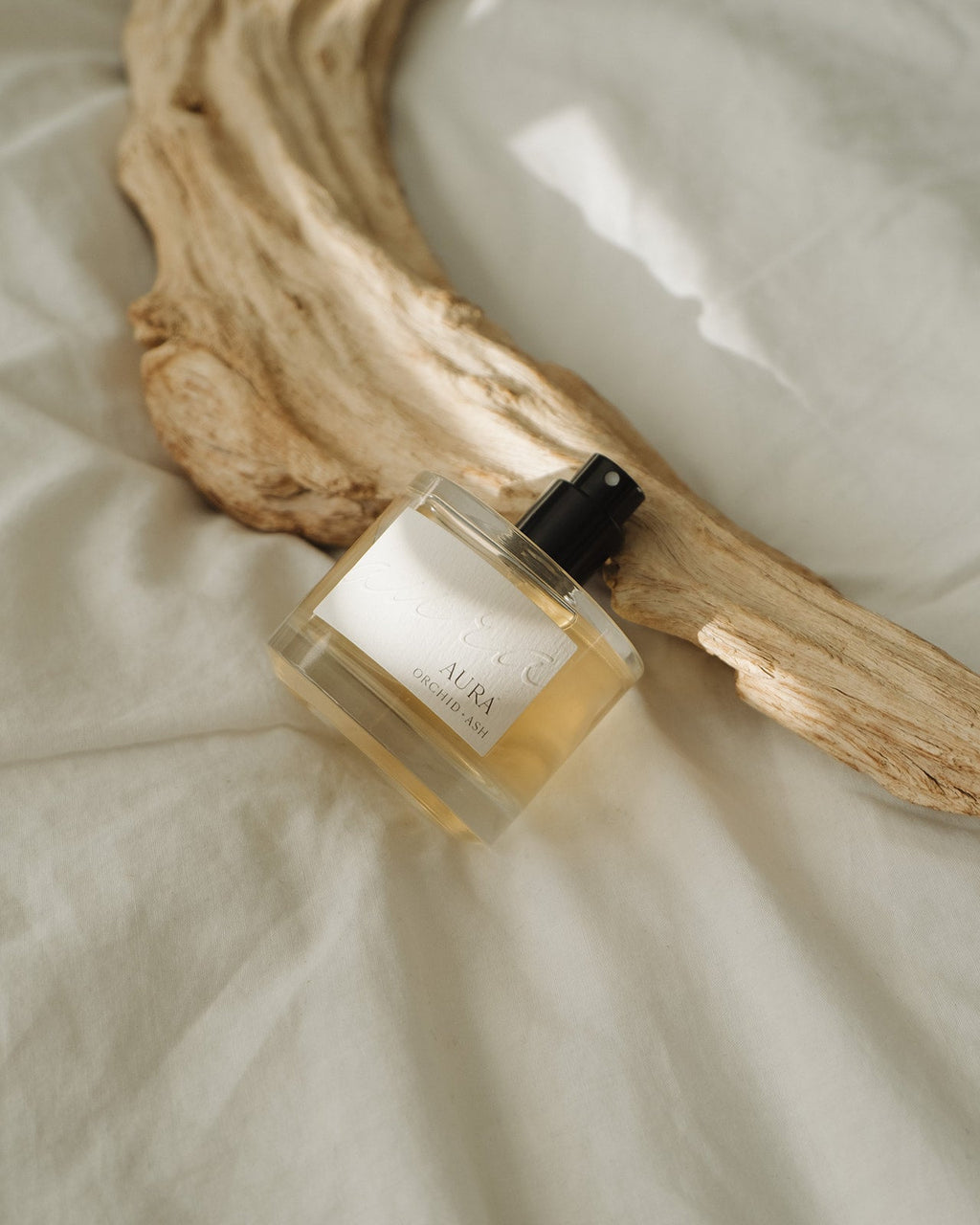 AURA Perfume
