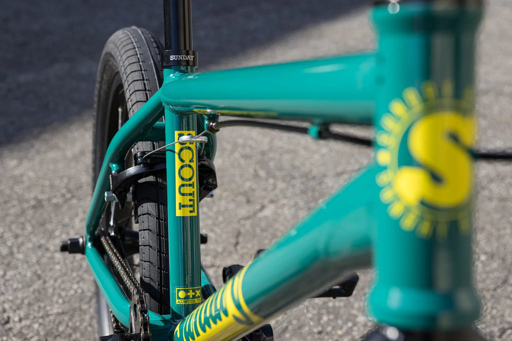 Sunday 2025 Scout 20.75″ Complete BMX Bike - Gloss Pine Green