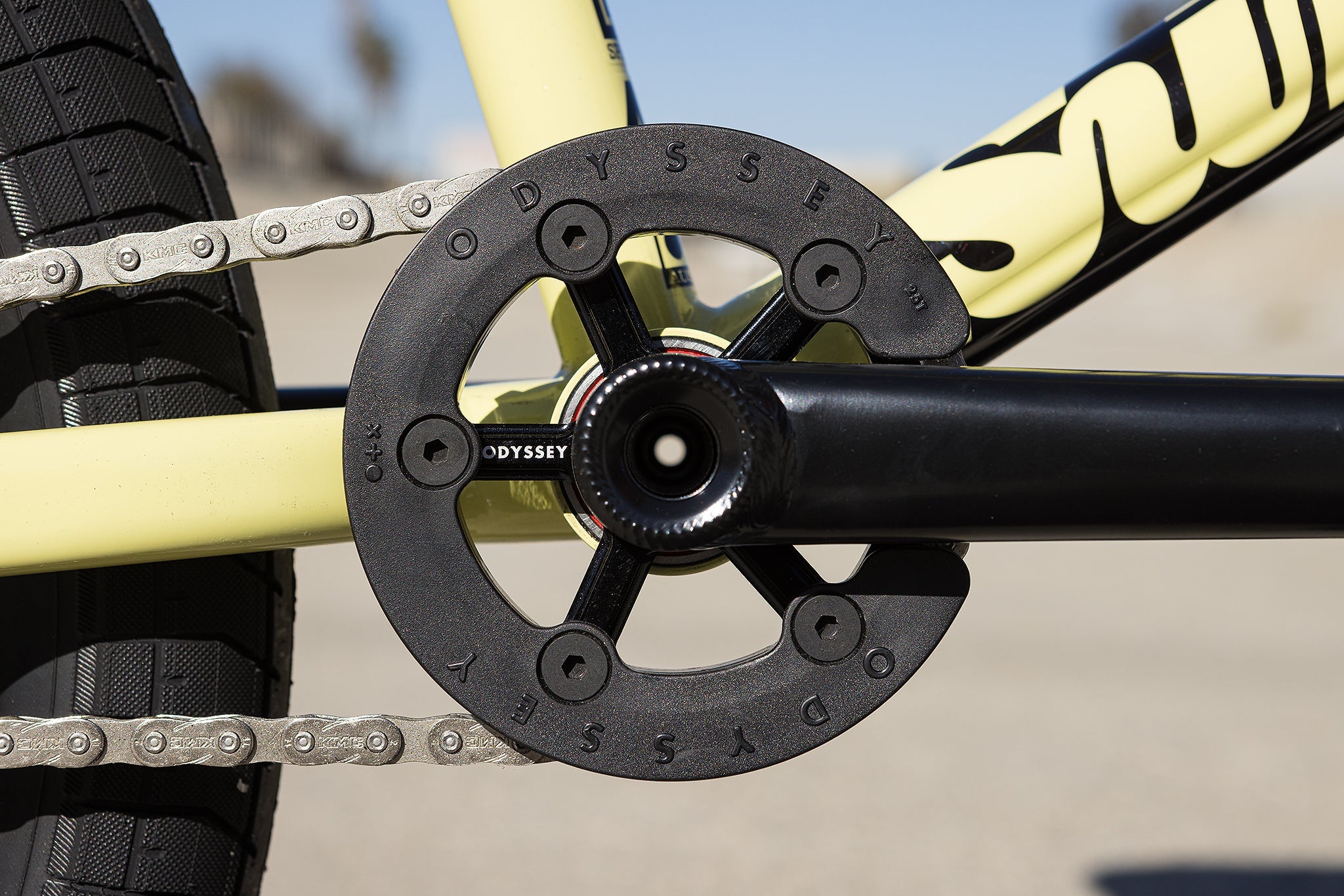 Sunday Soundwave Special (FC) 21″ Complete BMX Bike - Gloss Notepad Yellow (LHD)