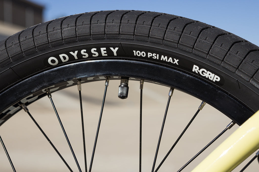 Sunday Soundwave Special (FC) 21″ Complete BMX Bike - Gloss Notepad Yellow (LHD)