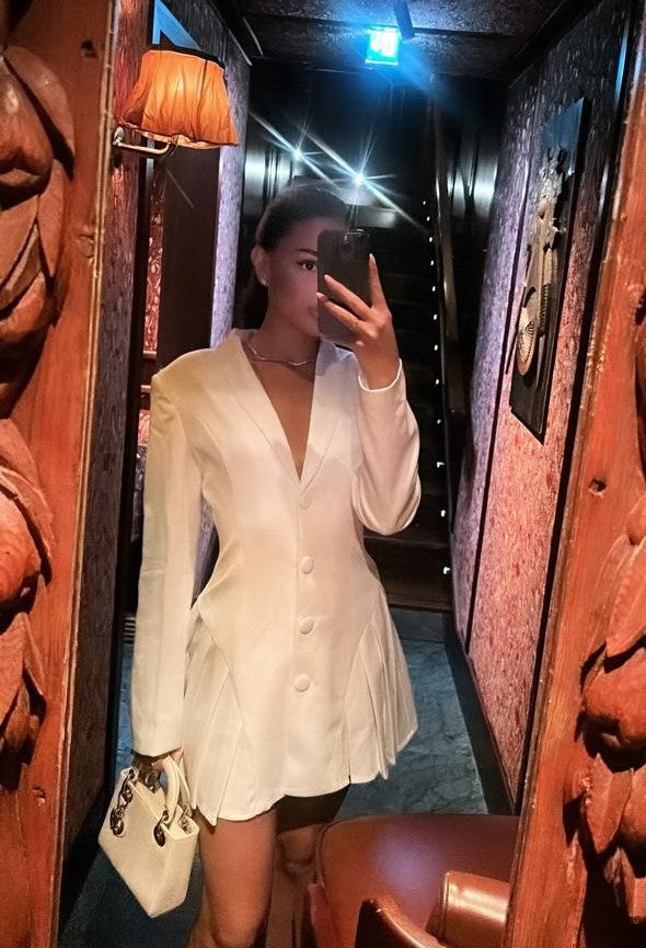 Novalee V-neck Long Sleeves Suit Dress