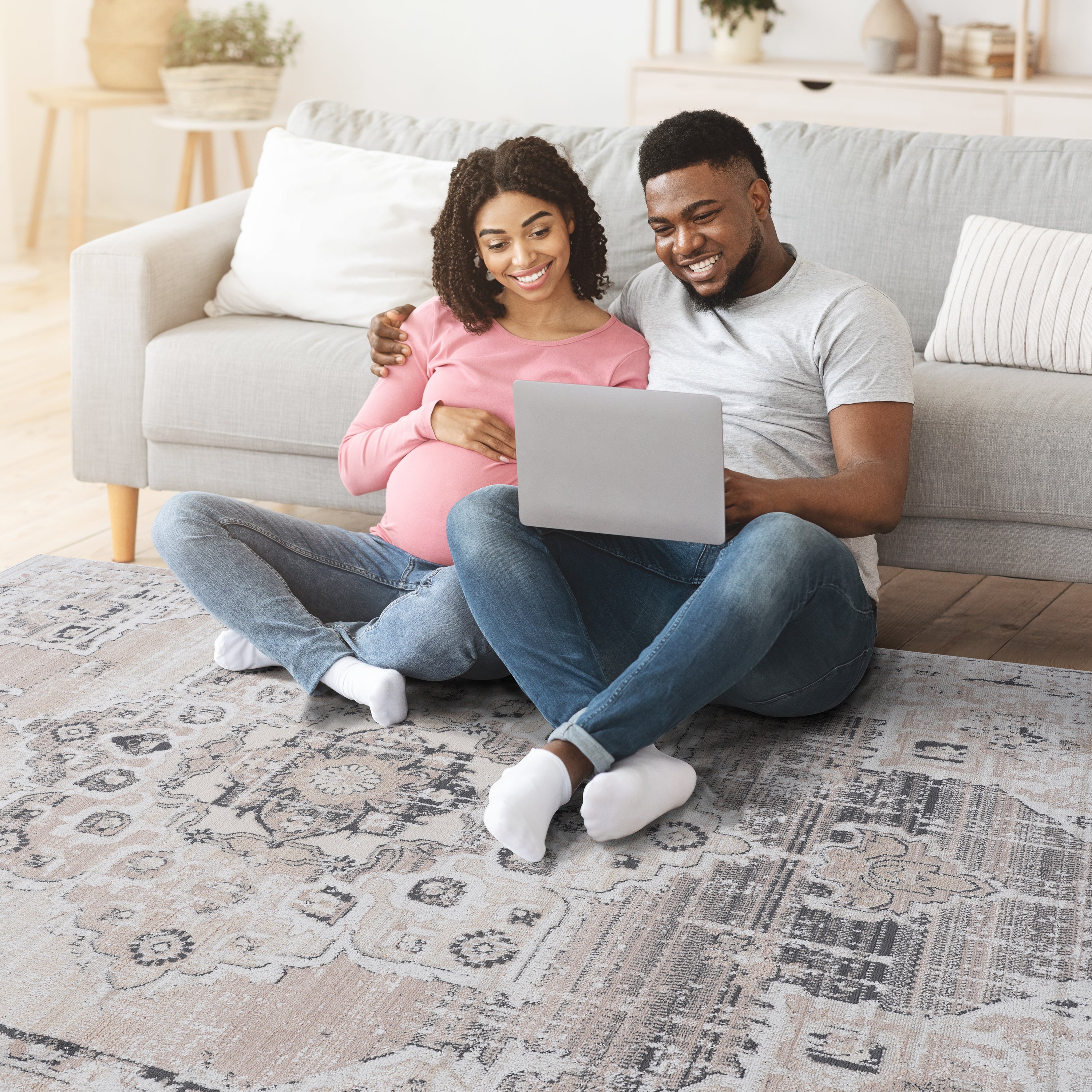 NAAR PAYAS Collection 8X10 Cream / Beige / Medallion Area Rug