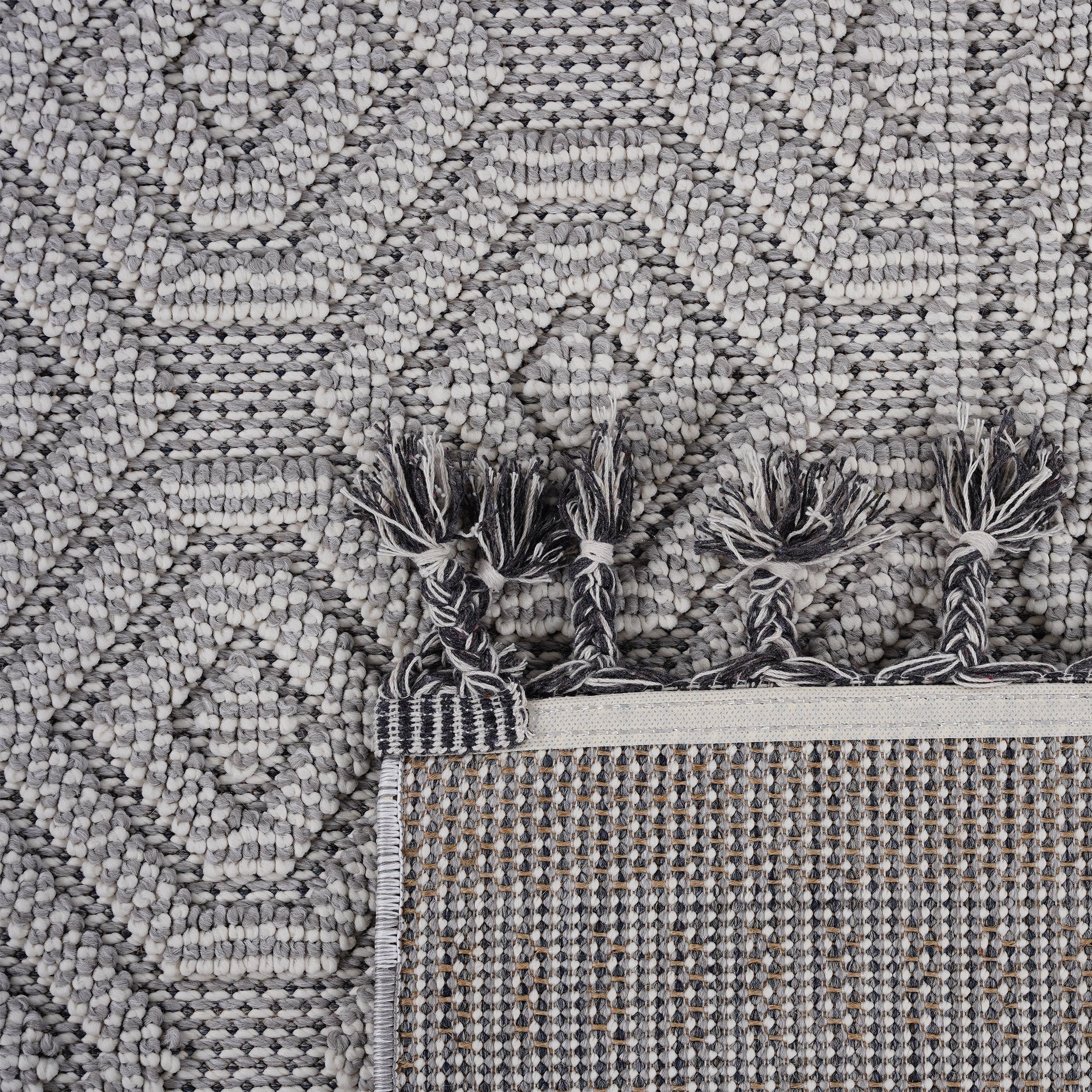 NAAR Guros Collection 8X10 White / Geometric Indoor / Outdoor Area Rug