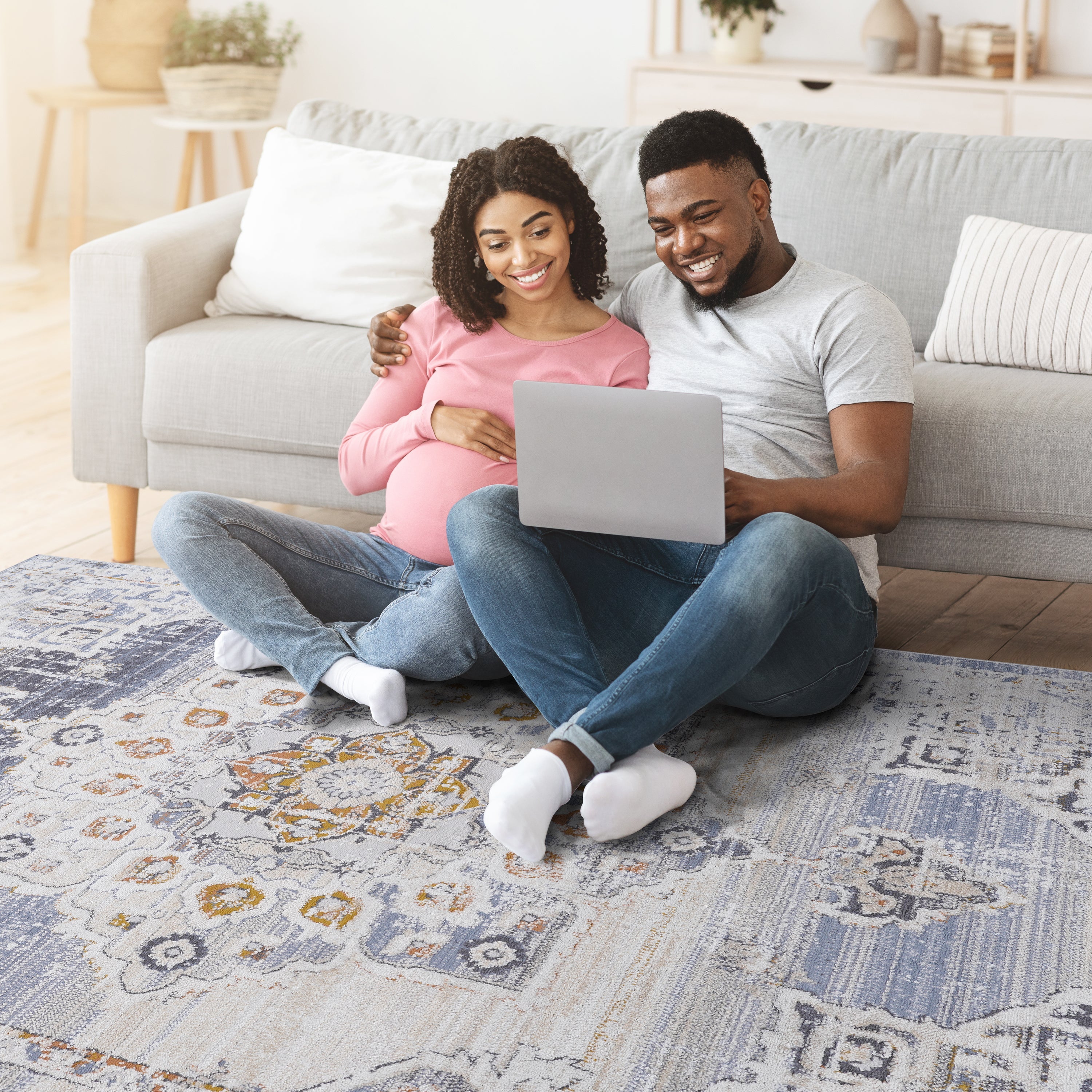 NAAR PAYAS Collection 2X8 Cream / Gold / Medallion Runner Rug