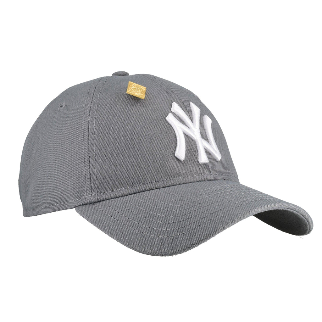 New York Yankees New Era 9Twenty Adjustable Hat (Storm Grey)