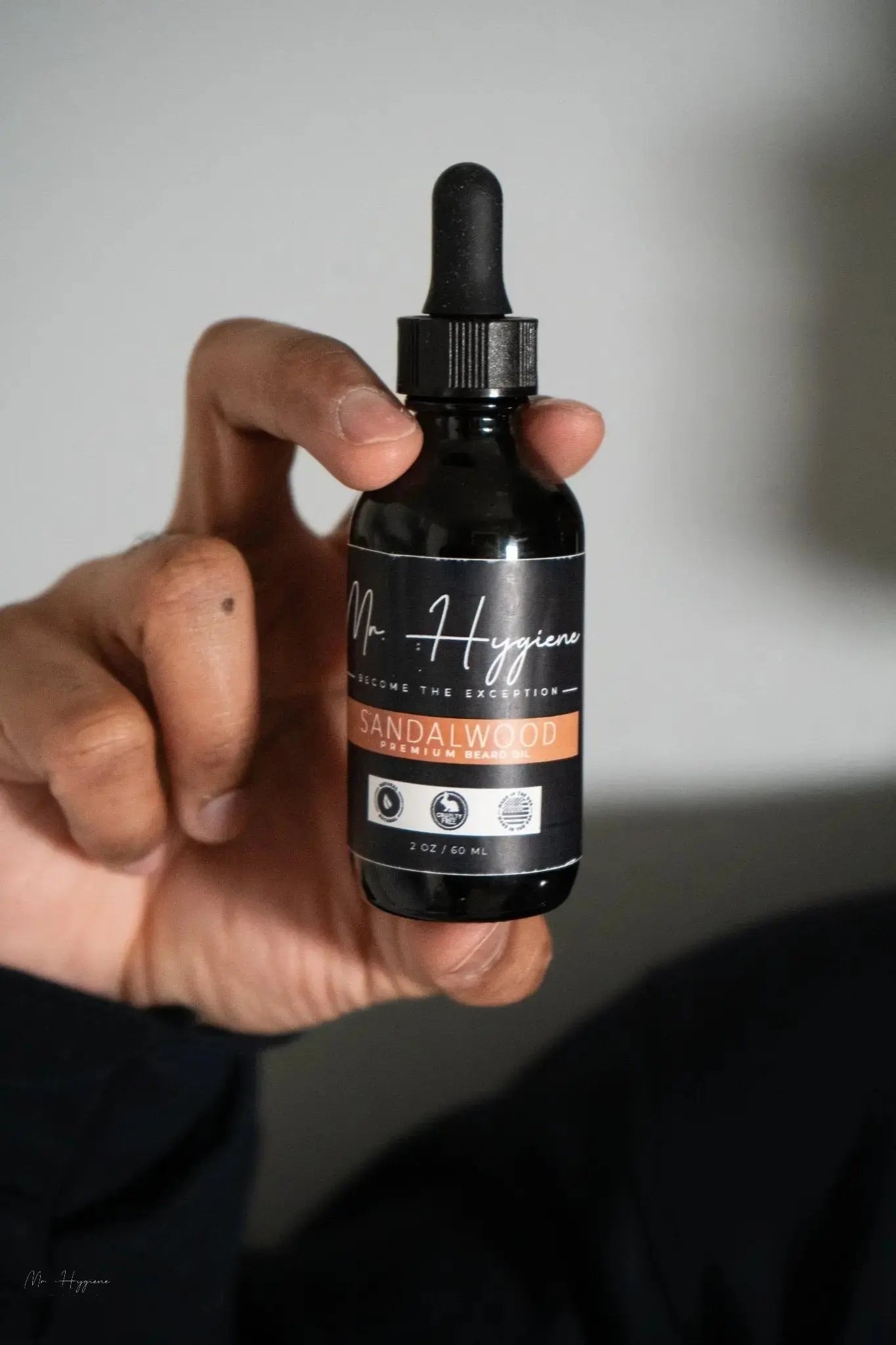 Sandalwood Beard Oil for Men – Smooth, Bold & Clean