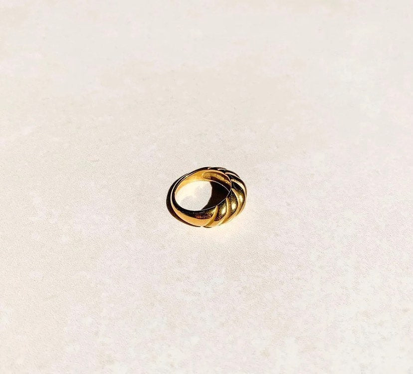 ALISSE 18K GOLD PLATED RING